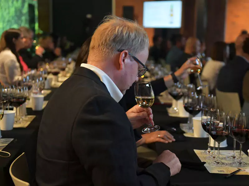 Event tasting of catalan singular estate wines